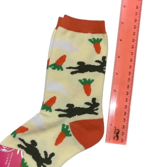 Everbright Easter Socks Women’s Bunny Crew Carrots Yellow 9-11 Yellow Multicolor - Picture 5 of 10